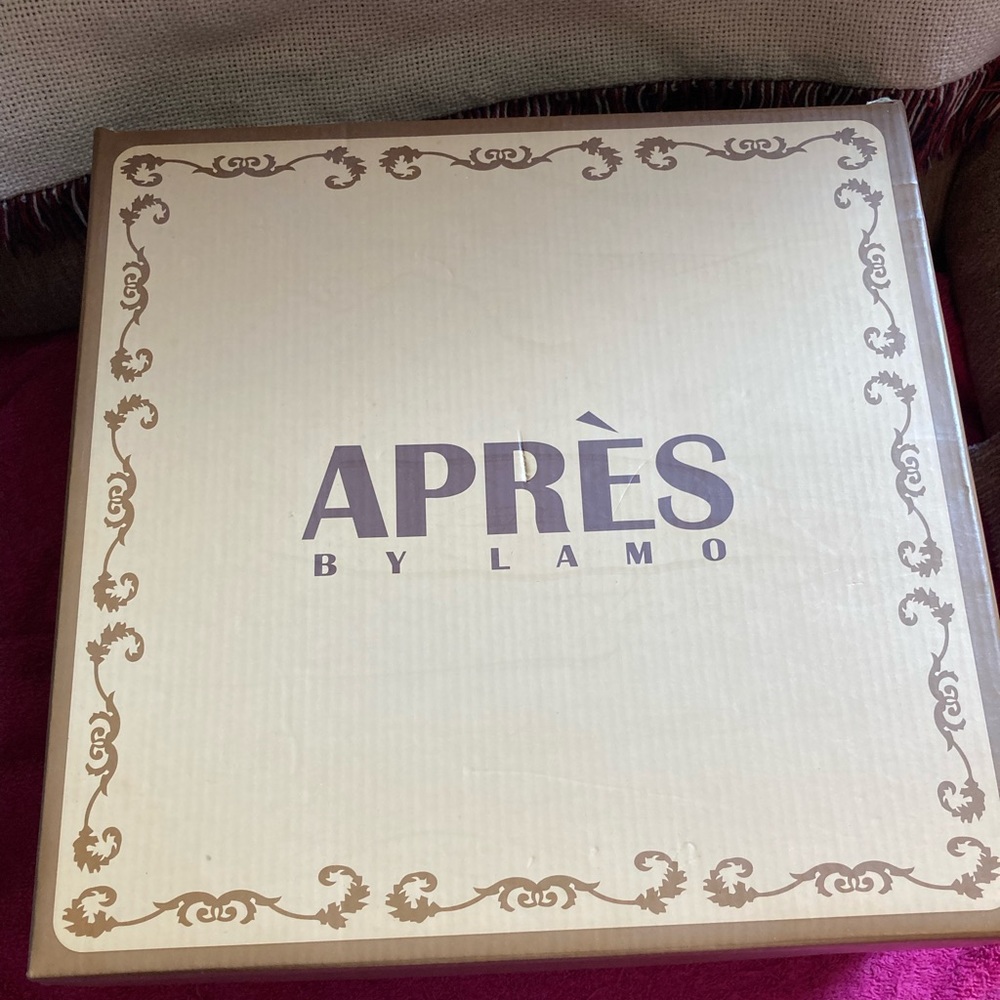 APRES Shearling Boots